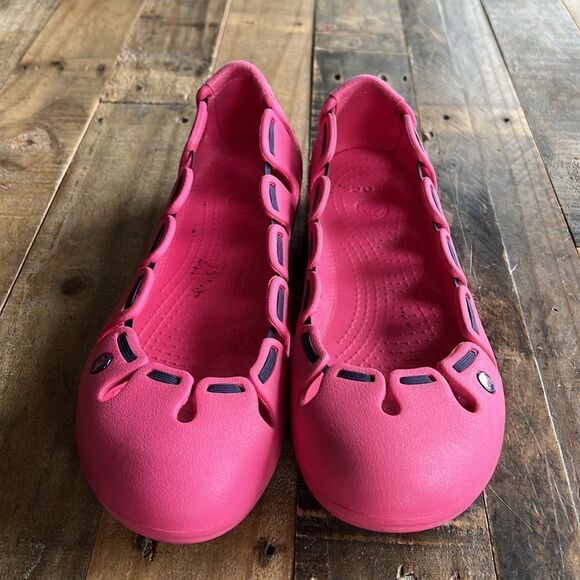 Crocs Pink Mary Janes Women Size 10 Elastic Top Ruffled Edges Flats Slip On - Picture 2 of 7